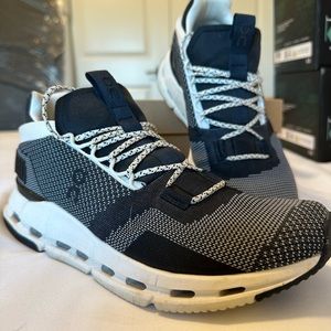 Womens ON Cloudnova Size 7.5 Black w/ White